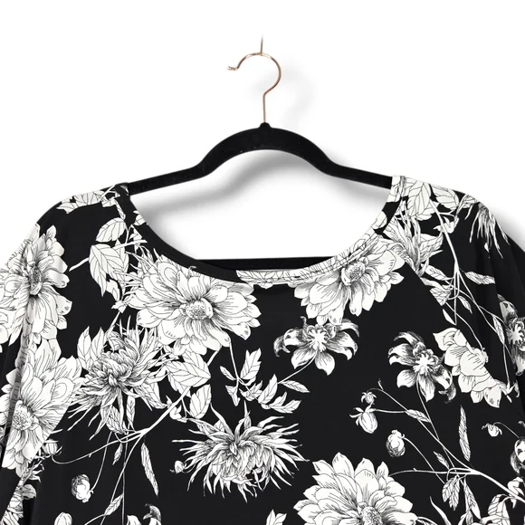 Karen Kane Size 2X Black White  Floral Top Wrinkle Free Tunic - Picture 9 of 16